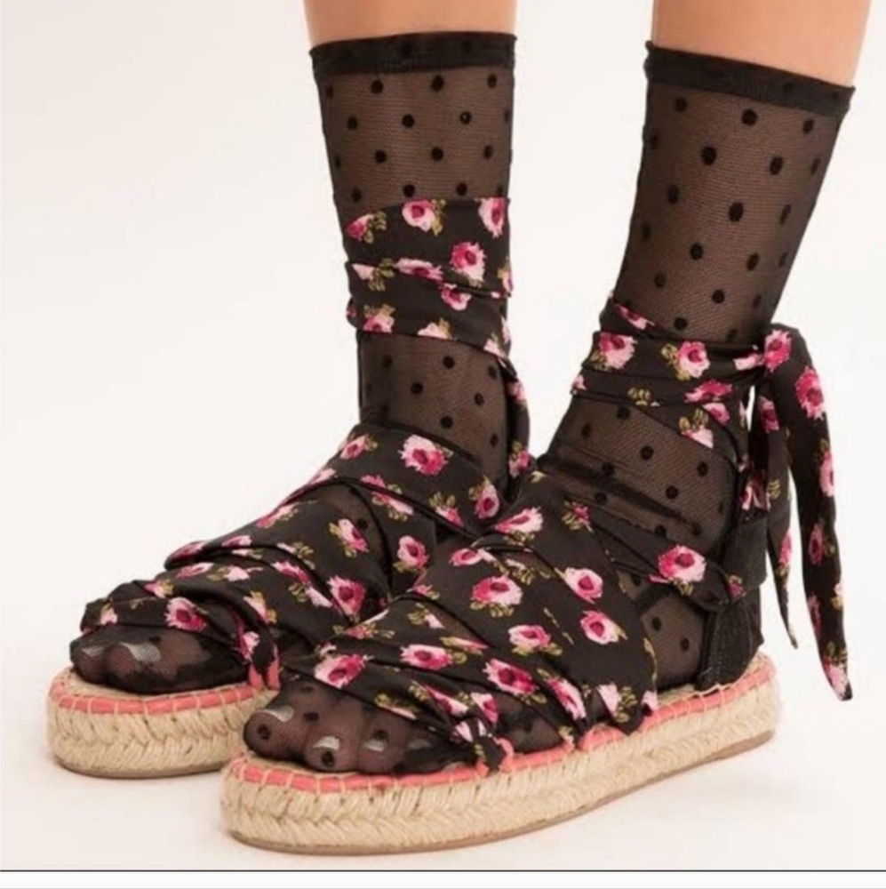 EUC Prada Floral Black Espadrille Sandals - Picture 2 of 8